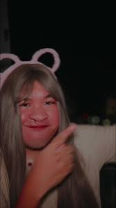 Lisa Feller Official