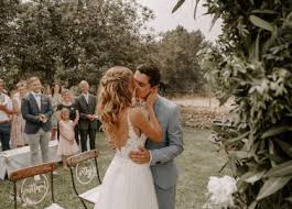 Die hochzeitskleider der stars look of love. Mallorca Destination Hochzeit Wie Im Film
