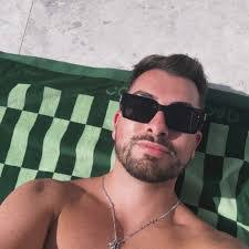 Anthony Lamanna's Instagram, Twitter & Facebook