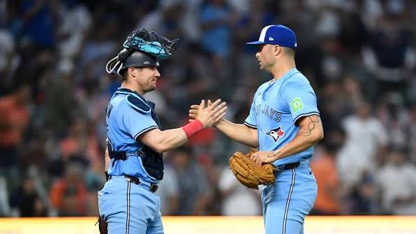 Mason Fluharty secures the Blue Jays' 6-1 win