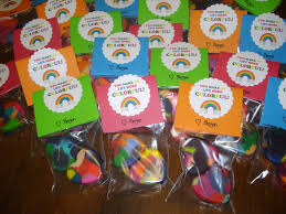 A heart collage is the perfect valentine's day art project for your young artist. Valentines For My Daughter S Kindergarten Class Melted Crayon Hearts Crayon Valentines Kindergarten Valentines Valentines For Kids