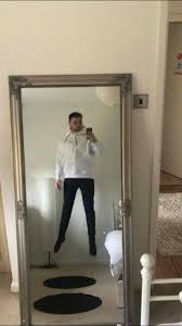 Pictures Of People Selling Mirrors Facebook And it has gone so viral, it's becoming the unintentionally hilarious hit of the year. pictures of people selling mirrors