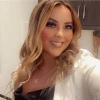 Brianna Foley's Instagram, Twitter & Facebook