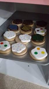 The pieces are large enough for little hands to easily grasp each piece. Melissa Doug Slice And Bake Wooden Cookie Play Food Set Walmart Com Walmart Com