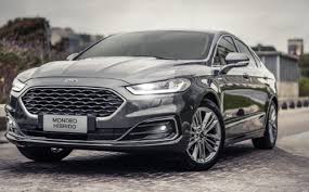 Dopo aver visto le immagini ufficiali, ecco le nostre foto live della ford mondeo concept. Ford Mondeo Hybrid Titanium Launches In Argentina Next Month