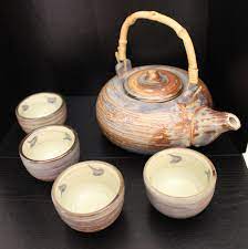 Vintage Japanese Tea Set Four Cups With Matching Tea Pot Etsy Japanese Tea Set Japanese Tea Tea Pots