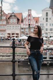 Fotoshooting In Luneburg Luneburg Ist Eine So Schone Kleine Stadt Perfekt Fur Ein Outdoor Fotoshooting So Wie Hier Urbane Fotografie Fotografie Fotografin
