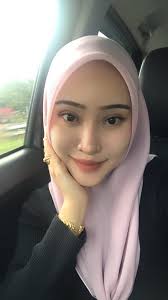 tak pernah main wechat pun dulu2 tu 🤣 sian kann . tak tahu pun dunia dia  cmne