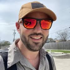 TOM SANCHEZ BARBERSHOP AND SALON SPA