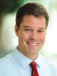 2 The man who loved Hampden-Sydney 8 Getting to the bottom of the story  with alumni in journalism 16 On the Hill 26 Gettin