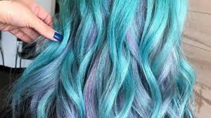 Let your natural curl flow free with this dreamy ombre blue hair look and you'll be glad you did. Weddinginsanfrancisco2020 Blue Ombre Hair Ideas