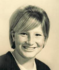 Mary Yannuzzi's Instagram, Twitter & Facebook