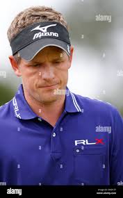 Luke 21 hi-res stock photography and images