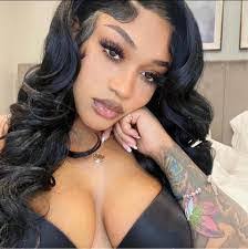 Lanesha Jackson's Instagram, Twitter & Facebook