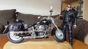 Hot Toys Dx10 T800 1 6 Scale Harley Davidson Fatboy By Marcus Wright