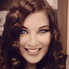 Type yess to affirm 💞😊💞😄💞😊 . .#Netflix . #jenniferlopez  #alexandradaddario #AngelinaJolie #MeganFox #margotrobbie #chrisevans  #ChristianBale #AnneHathway #BrieLarson #ScarlettJohansson #elizabetholsen  #JenniferLopez #JenniferAniston ...