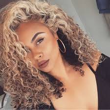Black And Blonde Ombre Curly Hair 4 Ways To Get Wavy Hair Even If Your Hair Is Super Straight Hairstyle Haircolor Humanhair Hairin Hair Styles Curly Hair Styles Naturally Curly Hair Styles