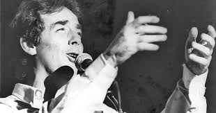 Joan Manuel Serrat de la nova cançó al fin de la dictadura