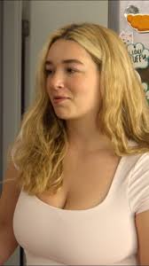 Janelle's departure marks the end of an era…or the start of something new?  Don't miss the midseason finale of #SisterWives, tonight at 10/9c!