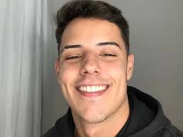 QUIZ SOBRE PEDRO AVELAR