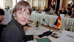 Angela merkel joven fotos : El Sueno Imposible De Una Joven Angela Merkel Montanas Rocosas Y Bruce Springsteen Internacional Biobiochile