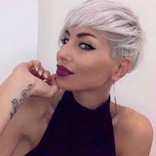 Si può partire menzionando i corti di . Capelli Corti Biondo Platino Qualche Consiglio Per Un Estate Da Urlo