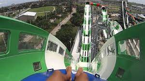 Grand toboggan , le plus grand toboggan , toboggan aquatique , toboggan geant , les toboggans océade , super toboggan , toboggan du monde , toboggan géant. Sensations Fortes Assurees Voici Le Plus Grand Toboggan Aquatique Du Monde Video Rtl People