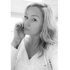 Jaclyn Slater's Instagram, Twitter & Facebook