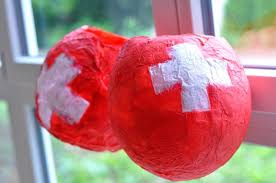 En italien festa nazionale svizzera ; Lampions En Papier Mache Avec Panache Lampions Papier Basteln