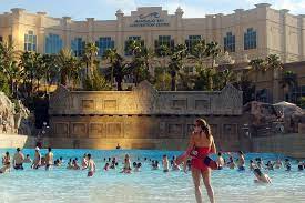 Mandalay Bay Wave Pool Ishrona Flickr