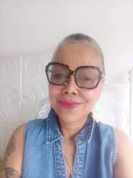 I'm loving my new hair style.