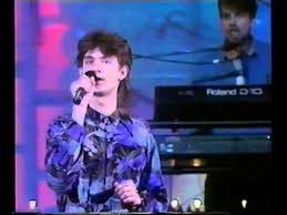 Jest synem teresy i bazylego martyniuków. Zenon Martyniuk W Zespole Crazy Boys Dla Mamy Blues 1992r Youtube