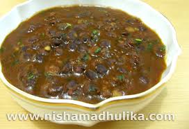 Kala Chana Chole Black Chickpeas Chole Recipe Nishamadhulika Com