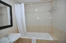 Lokasinya terletak di pusat kota serta berdekatan dengan factory outlet rumah mode. Hotel Murah Di Bandung Dengan Fasilitas Bathtub
