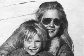 Maybe you would like to learn more about one of these? Sylvie Vartan Et Son Fils David Hallyday