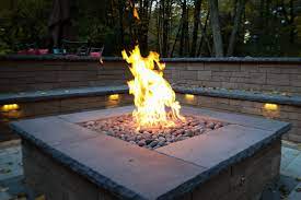 Diy fire pit and fire pit design: How To Build A Gas Fire Pit Woodlanddirect Com