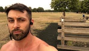 Damien Cross's Instagram, Twitter & Facebook