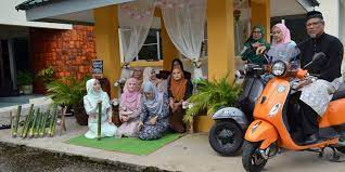 Mentri besar datuk ahmad yakob said the development of the 10 hotspots, costing rm225,000, was provided through the social services of infra quest sdn bhd (iqsb), a subsidiary of the kelantan. Sambutan Hari Raya Infra Quest Sdn Bhd Infra Quest Sdn Bhd