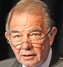 Hellaby reports loss, admits mistakes