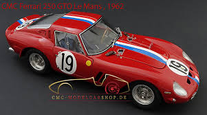 Der high end modell hersteller cmc cmcmodelcars hat den ferrari 250 gt swb als modellauto im maßstab 1/18 nach gebaut und es ist ein faszinierendes fahrzeug in der roten competitione version entstanden. Cmc M155 Ferrari 250 Gto Le Mans Cmc Modelcarshop Model Cars