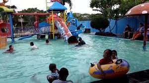 Lumayan harga sangat terjangkau untuk keluarga yang ingin berakhir pekan di tempat sekitar tanpa lokasi waterboom ini mudah dijangkau kok! Water Boom Tirta Djaya Cipancuh Haurgeulis Indramayu Youtube