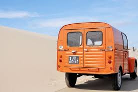 Canard A L Orange Deze Bestel Eend Had Mijn Zus Mijn Vader Maakte Er Een Kinderzitje In Voor Haar Zoontje Want Achterin Was Citroen Van Citroen Citroen 2cv