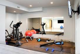 Pin By Jill Bennett On Salle De Sport Maison In 2020 Gym Room At Home Small Home Gyms Gym Room