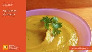 Aggiungete la zucca a tocchetti e l'acqua, cuocete per 30 min. Vellutata Di Zucca Cremosa Senza Patate