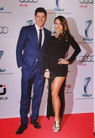 Anna lewandowska is a polish athlete, a graduate of the academy of physical education in warsaw, personal trainer, and representative of the. Anna Lewandowska Robert Lewandowski Fashion Robert Lewandowski Lewandowski