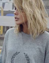 Coiffure Carre Degrade Effile Automne Hiver 2016 Le Carre Degrade Nos Idees Pour L Adopter E Coiffure Carre Degrade Coiffure Carree Carre Degrade Effile