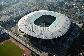 St Denis 93 Vue Aerienne Du Stade De France D Une Capacite De 81 338 Places Qui Accueillera La Finale Du Championnat D Eur Stade De France Stade Championnat