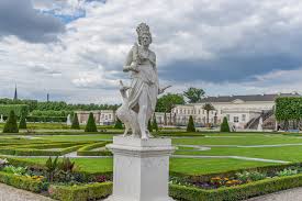 The great fountain in the grosser garten fronting the old herrenhausen schloss, taken pre 1943 source : Grosser Garten I Hannover Herrenhausen Foto Bild Schloss Natur Landschaft Bilder Auf Fotocommunity