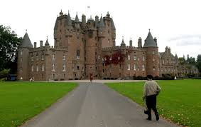 The castle of mey is located in caithness, on the north coast of scotland, about 6 miles west of john o' groats. Head Of Queen S Scottish Family Leaves A 40m In Will The Scotsman