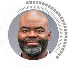 Kevin Bunch's Instagram, Twitter & Facebook